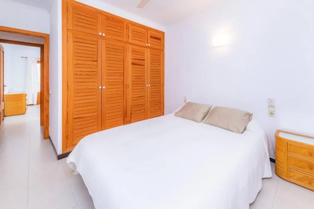 Beach House S'Illot 0*, سيلوت